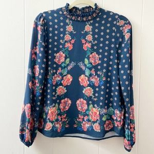 floral printed, turtleneck style top